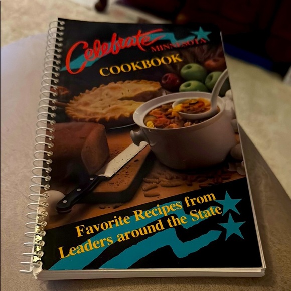 Celebrate Minnesota Cookbook Favorite Recipes from around the State Spiral GUC - Picture 1 of 6